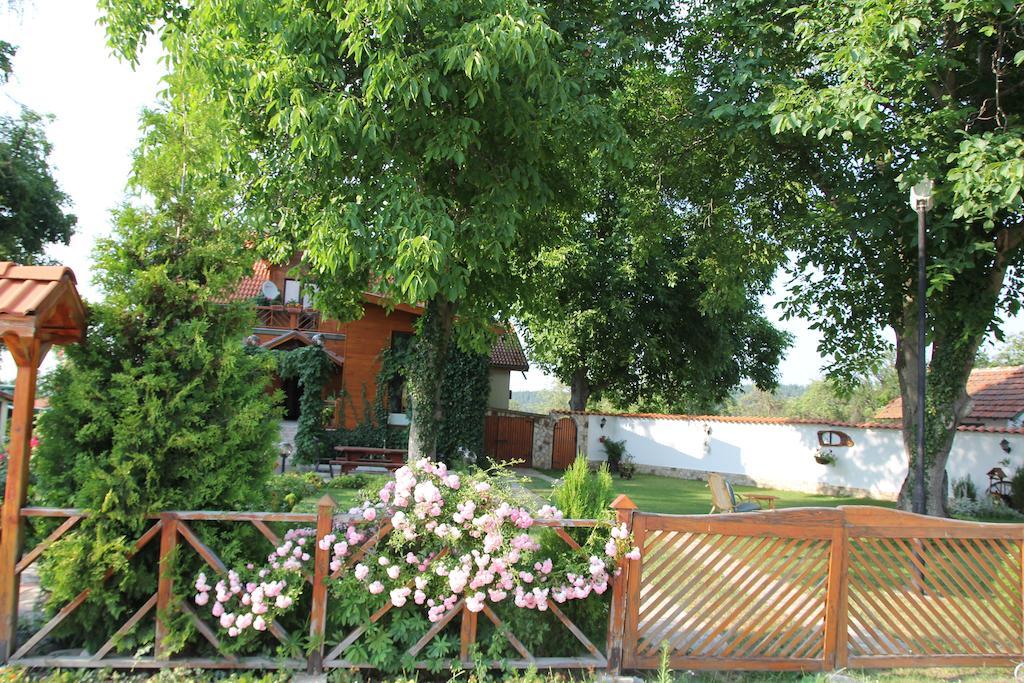 Orehite Guest House Самоков Екстер'єр фото
