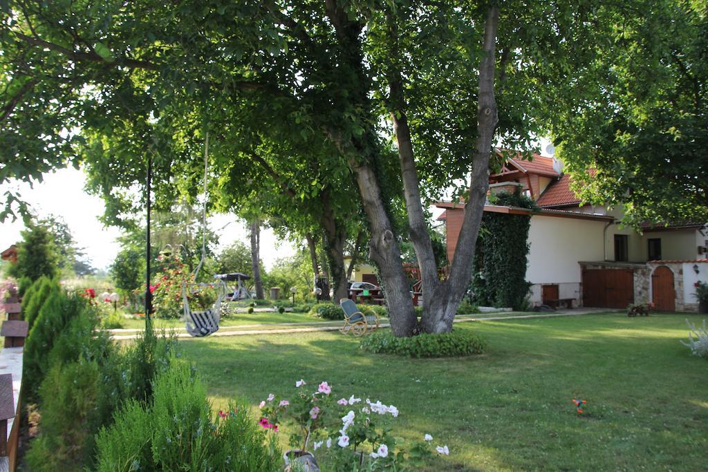 Orehite Guest House Самоков Екстер'єр фото